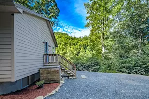 1401 Laurel Creek, Sugar Grove, NC 28679 - Photo 2