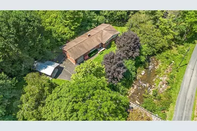 2495 E Little Horse Creek Road, Lansing, NC 28643 - Photo 2