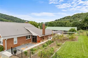 1114 Bledsoe Creek Rd, Sparta, NC 28675 - Photo 36