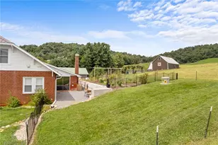 1114 Bledsoe Creek Rd, Sparta, NC 28675 - Photo 38