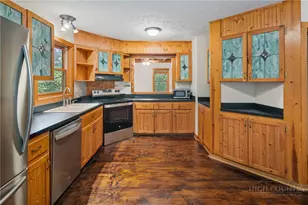 556 Timberlane Dr, Boone, NC 28607 - Photo 4