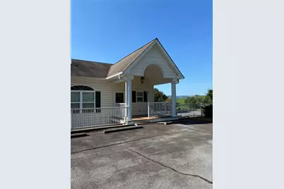 33 Grand Circle #404, Sparta, NC 28675 - Photo 2