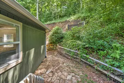 393 Green Cove Road, Sugar Mountain, NC 28604 - Photo 34