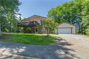 81 Pine Tree Dr, Roaring Gap, NC 28668 - Photo 8