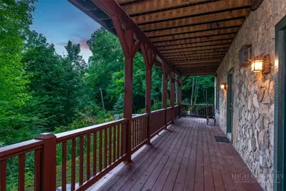 225 Isle Of Skye, Banner Elk, NC 28604 - Photo 10