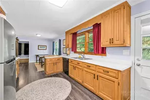 1446 Deacon Rd, Grassy Creek, NC 28631 - Photo 8