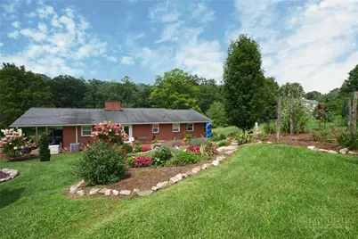 590 Cranberry Street, Newland, NC 28657 - Photo 36