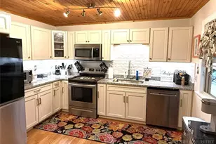 175 Pine Village, Blowing Rock, NC 28605 - Photo 4