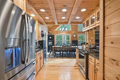 358 Green Cove Road, Sugar Mountain, NC 28604 - Photo 4