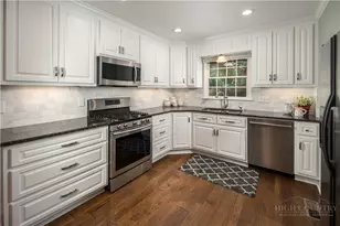 362 Mistletoe Ln, Blowing Rock, NC 28605 - Photo 10