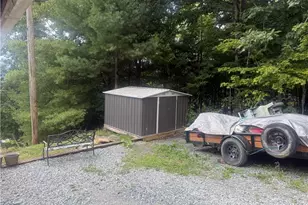 336 Farview Ln, Newland, NC 28657 - Photo 22