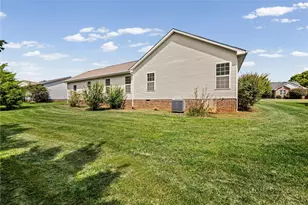103 Blairfield Ct, North Wilkesboro, NC 28659 - Photo 34