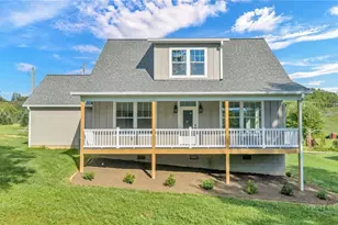 151 Ridgeside Dr, West Jefferson, NC 28694 - Photo 2