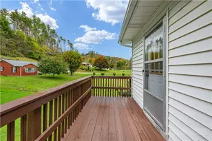 1044 US Hwy 321, Sugar Grove, NC 28679 - Photo 46