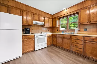 1044 US Hwy 321, Sugar Grove, NC 28679 - Photo 42