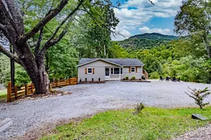 569 Klonteska Dr, Banner Elk, NC 28604 - Photo 2