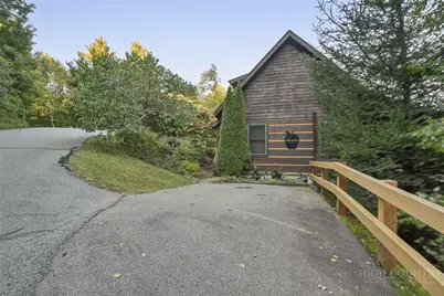 200 Apple Ridge Lane, Blowing Rock, NC 28605 - Photo 34