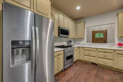 65 Beaver Dam Road, Elk Park, NC 28622 - Photo 8