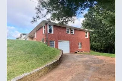 102 Knollview Drive, Jefferson, NC 28640 - Photo 2