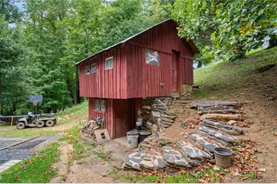 443 Holman Road, Todd, NC 28684 - Photo 4