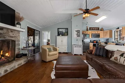 510 W Laurel Circle, Deep Gap, NC 28618 - Photo 6