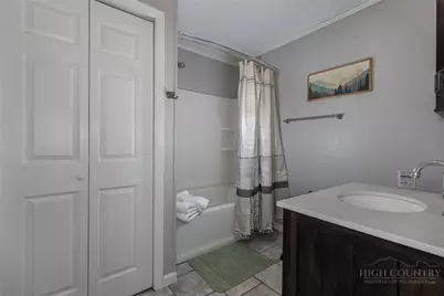 510 W Laurel Circle, Deep Gap, NC 28618 - Photo 20
