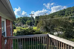 210 Howard's Creek Rd, Boone, NC 28607 - Photo 16