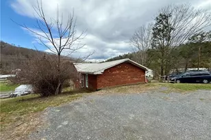 210 Howard's Creek Rd, Boone, NC 28607 - Photo 18