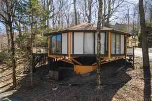 240 Birchwood Ln, Beech Mountain, NC 28604 - Photo 20