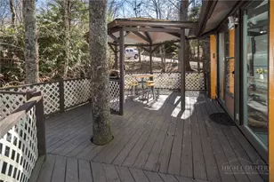 240 Birchwood Ln, Beech Mountain, NC 28604 - Photo 6