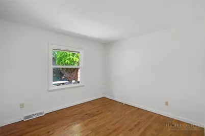 632 Queen Street, Boone, NC 28607 - Photo 24