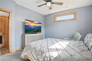 142 Crescent Ln, Sugar Mountain, NC 28604 - Photo 26