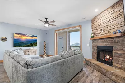 142 Crescent Lane #22-D, Sugar Mountain, NC 28604 - Photo 6