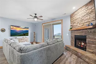 142 Crescent Ln, Sugar Mountain, NC 28604 - Photo 6