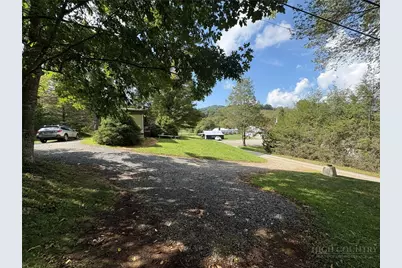 16 Wineberry Lane, Newland, NC 28657 - Photo 4