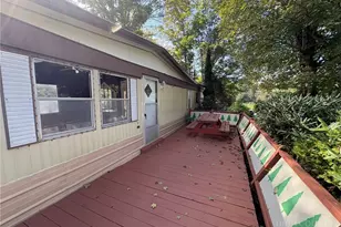 16 Wineberry Ln, Newland, NC 28657 - Photo 2