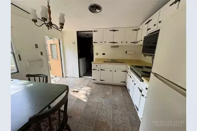 16 Wineberry Lane, Newland, NC 28657 - Photo 8