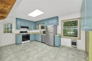 467 Greer Ln, Vilas, NC 28692 - Photo 10