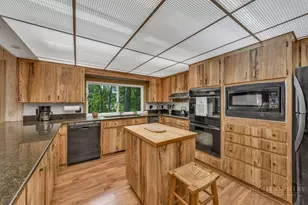 202 Cliffside Ln, Seven Devils, NC 28604 - Photo 4