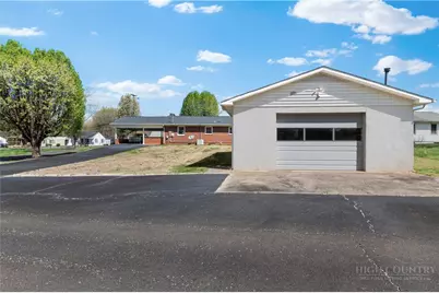 612 E Main Street, Boonville, NC 27011 - Photo 26