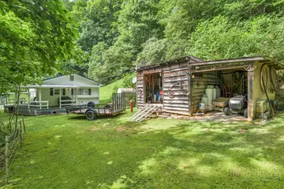2850 Henson Creek, Newland, NC 28657 - Photo 16