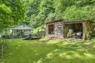 2850 Henson Creek, Newland, NC 28657 - Photo 16