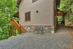 3947 Blackberry Crest Ln, Lenoir, NC 28645 - Photo 6