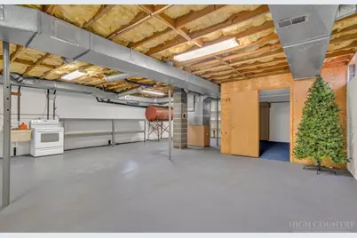 6762 Hwy 421 N, Vilas, NC 28692 - Photo 28