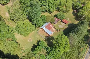 325 Sawyers Rd, Warrensville, NC 28693 - Photo 32