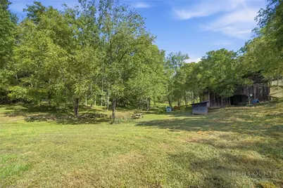 325 Sawyers Rd, Warrensville, NC 28693 - Photo 18