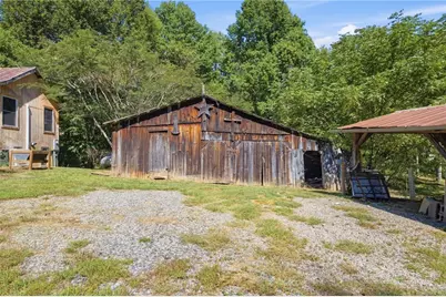 325 Sawyers Rd, Warrensville, NC 28693 - Photo 16