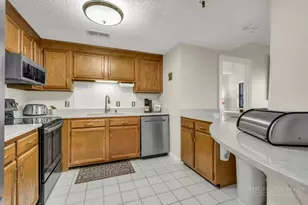 303 Sugar Top Dr, Sugar Mountain, NC 28604 - Photo 4