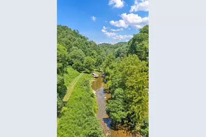 913 Horseshoe Trail, Lansing, NC 28643 - Photo 32