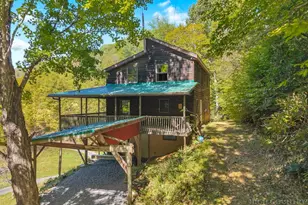 913 Horseshoe Trail, Lansing, NC 28643 - Photo 2